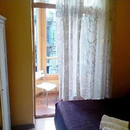 Balmes Centro Penzion