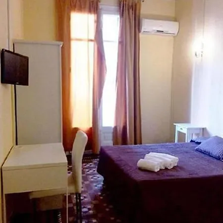 Balmes Centro Penzion 2*