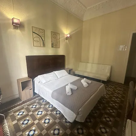 Πανσιόν Balmes Centro 2*