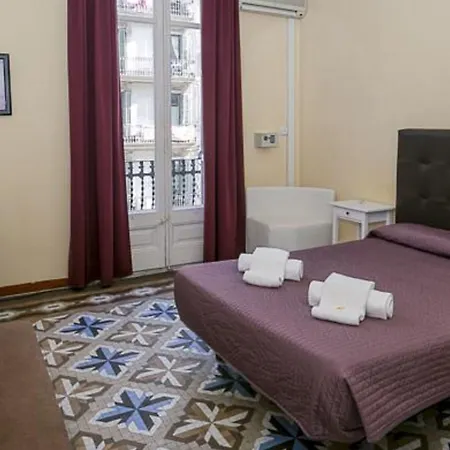 Balmes Centro Casa de hóspedes 2*