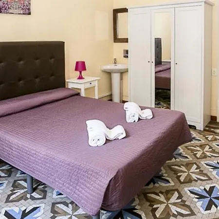 Balmes Centro Casa de hóspedes 2*