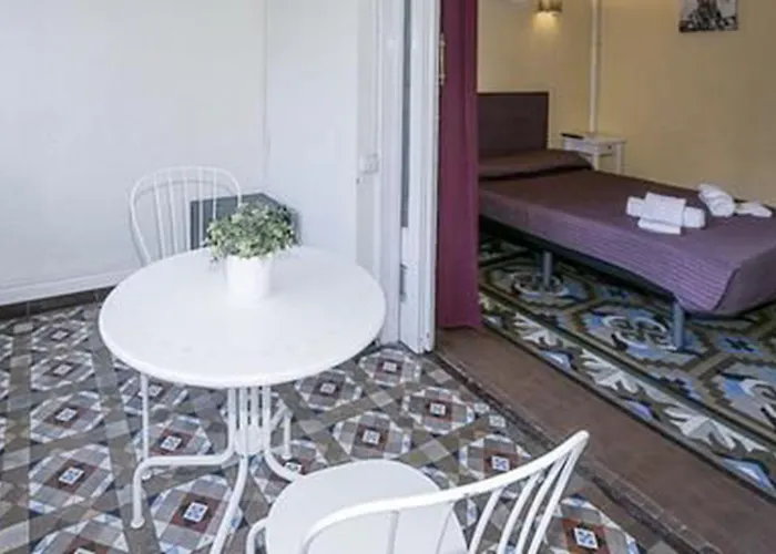 Balmes Centro Gæstehus 2*